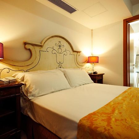 Vico Regio Hotel Casarano Buitenkant foto