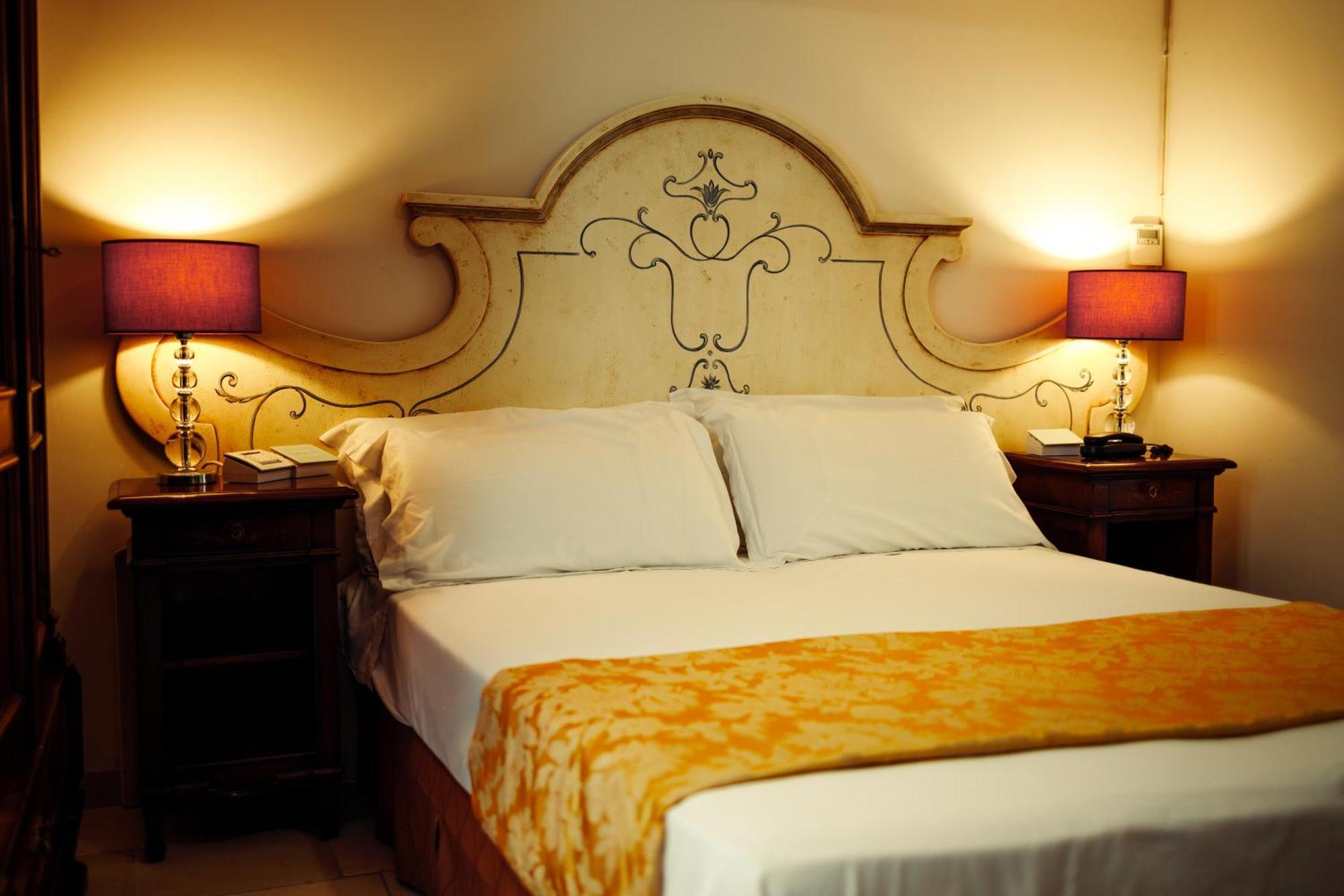 Vico Regio Hotel Casarano Buitenkant foto